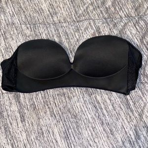 Black Strapless Push-Up Bra